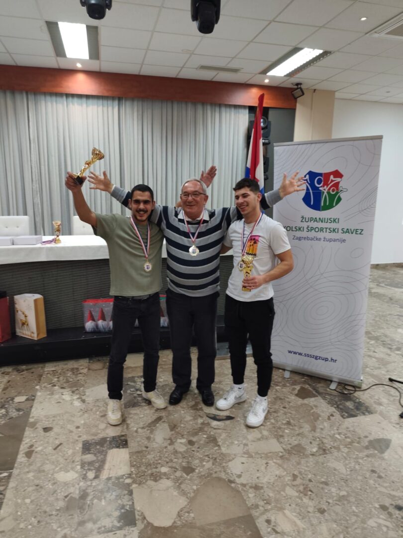 WhatsApp Image 2025-12-05 at 19.22.04